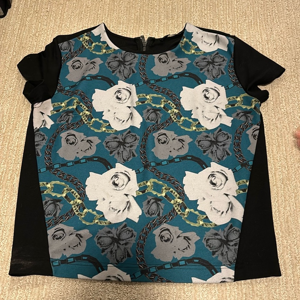 Karl lagerfeld medium size blouse